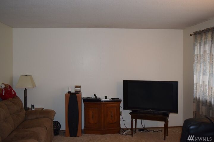 Property Photo:  5113 Mount Tahoma Dr SE  WA 98503 