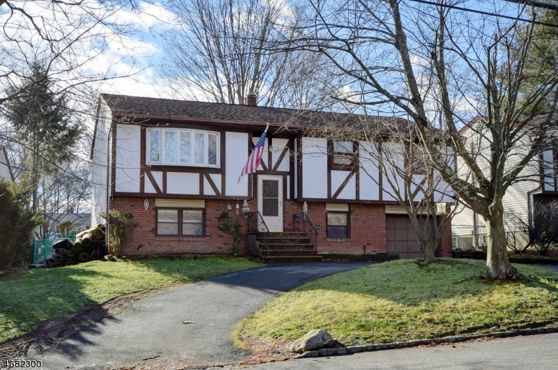 Property Photo: 627 Knoll Rd NJ 07005