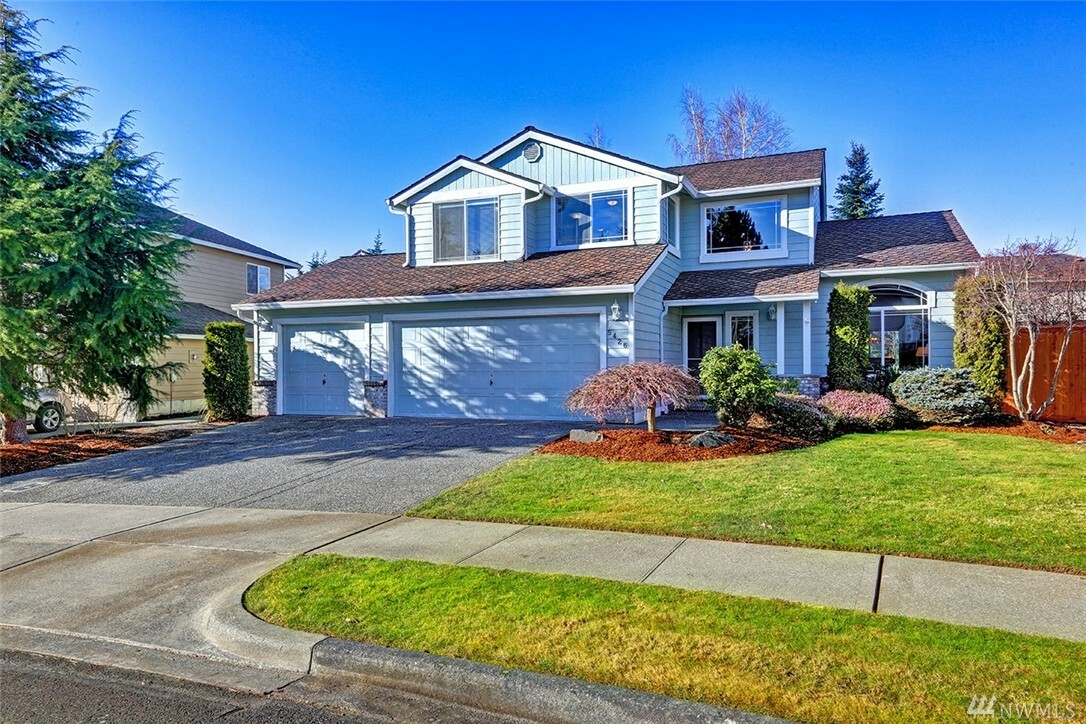 Property Photo:  5426 Orca Place NE  WA 98422 