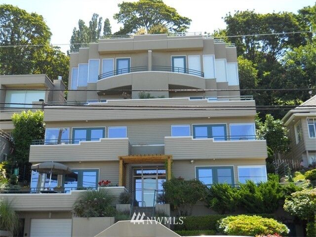 1202 Lakeview Boulevard E 8  Seattle WA 98102 photo