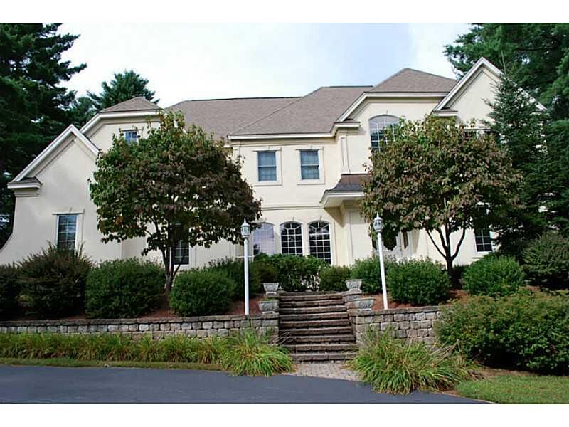 Property Photo:  6 Avalon Place  RI 02864 