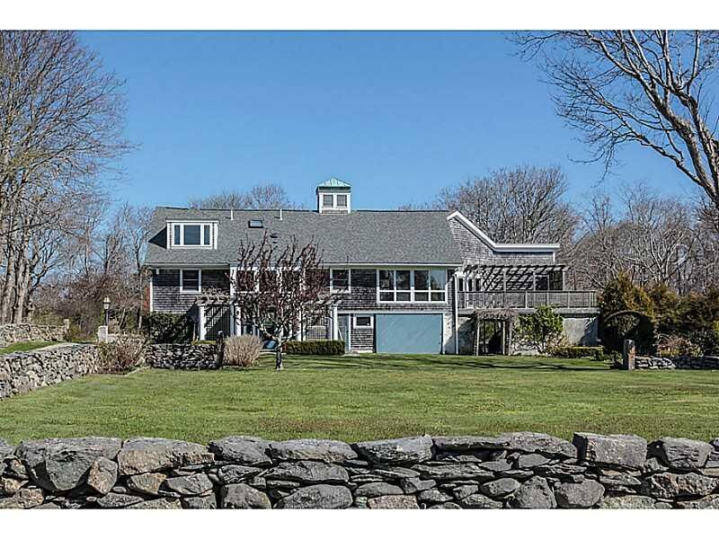 Property Photo:  2 Warrens Point Road  RI 02837 