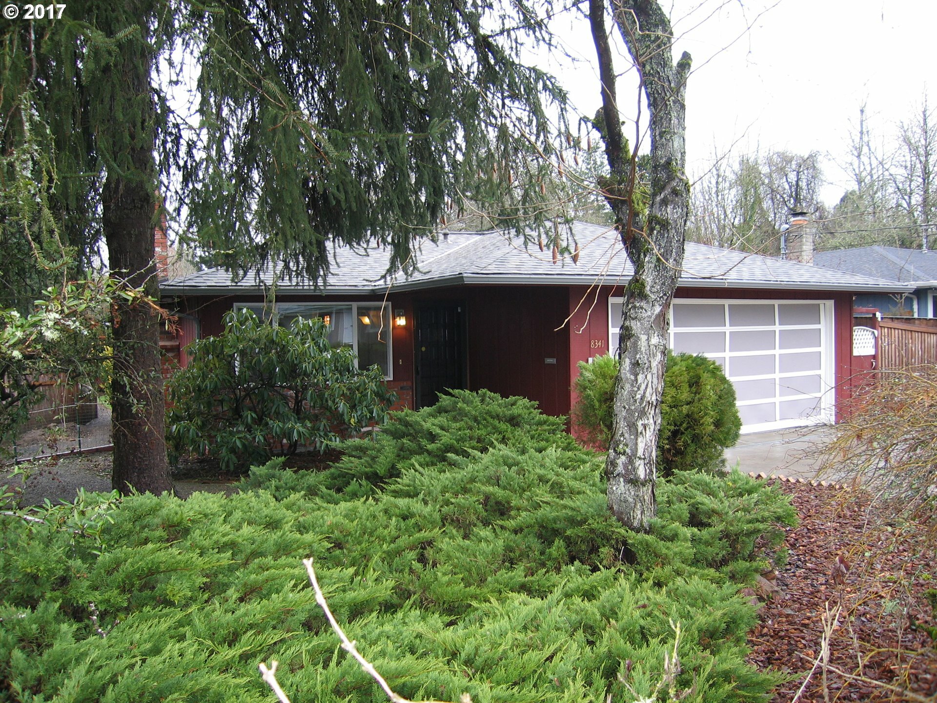 Property Photo:  8341 SW 33rd Ave  OR 97219 