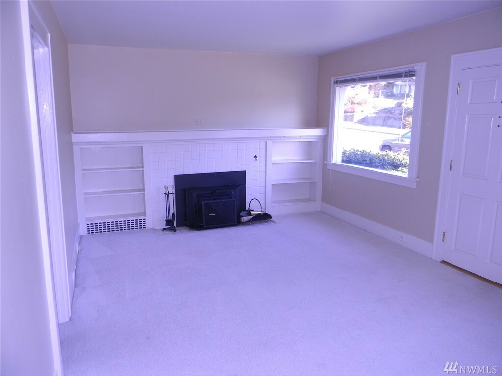 Property Photo: 6707 34th Ave NW WA 98117