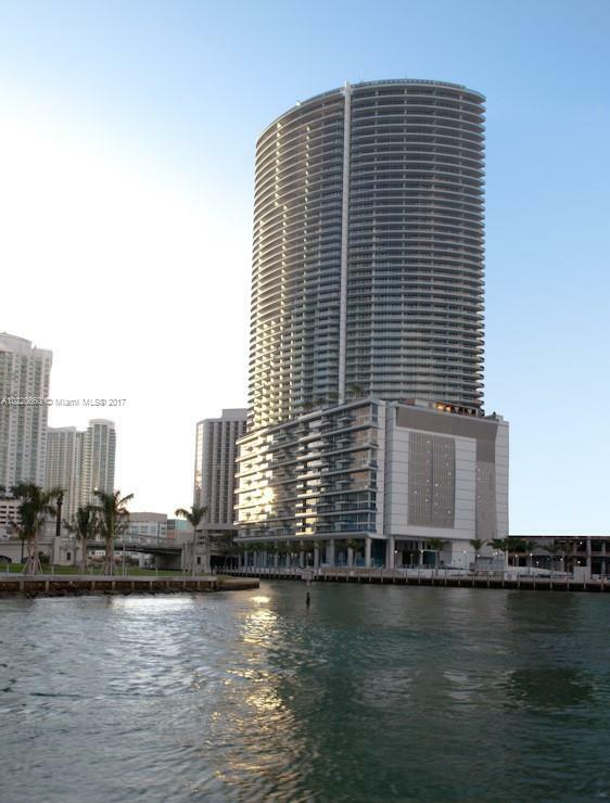 Property Photo:  200 Biscayne Blvd Way 4014  FL 33131 