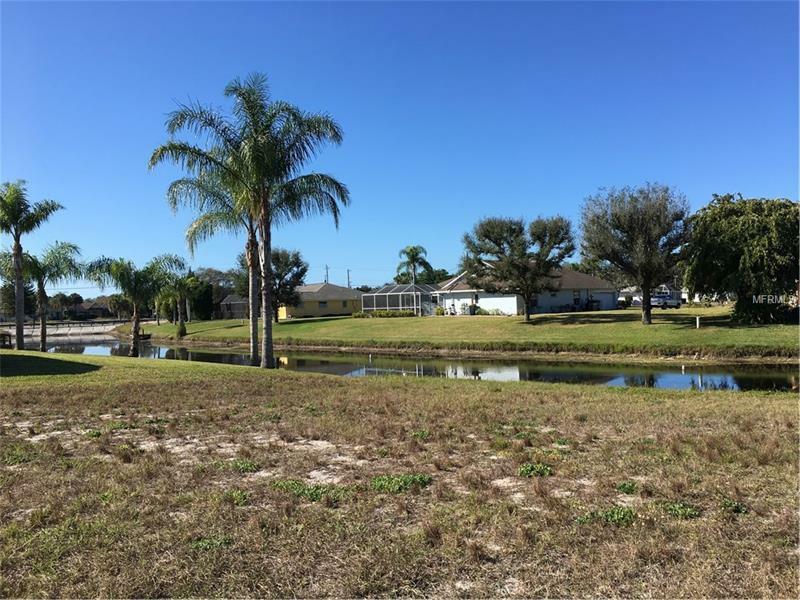 Property Photo:  164 Mark Twain Lane  FL 33947 