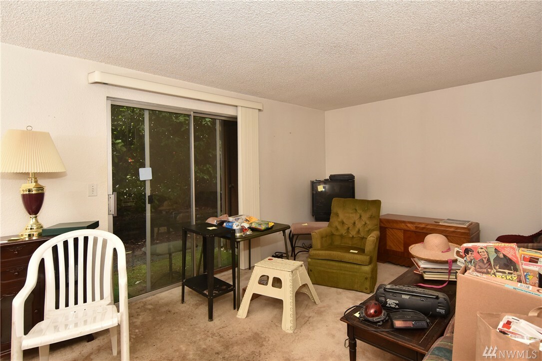 Property Photo:  7317 224th St SW A11  WA 98026 