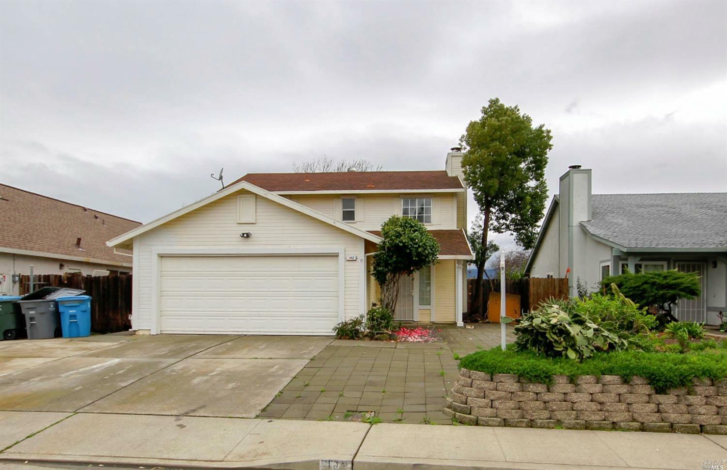 Property Photo: 142 Catalpa Lane CA 95687
