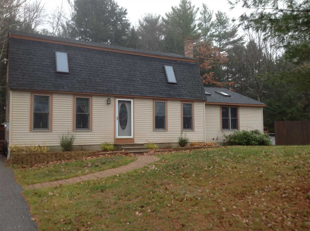 Property Photo:  3 Manor View Drive  NH 03077 