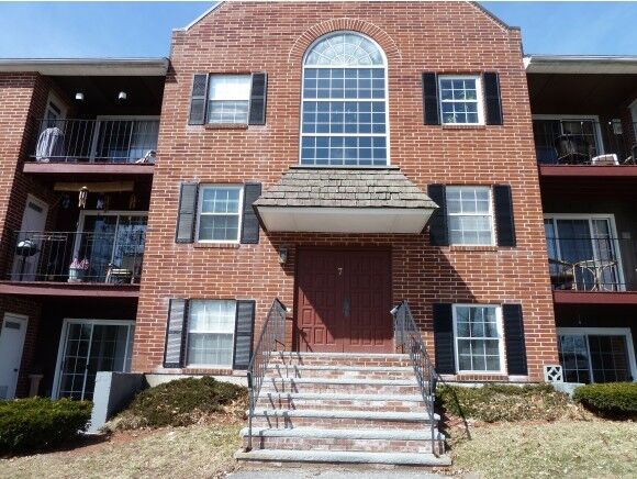 Property Photo: 7 Louisburg Sq. U3 NH 03060