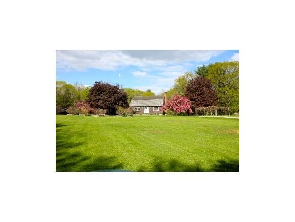 Property Photo: 32 Windy Row NH 03449