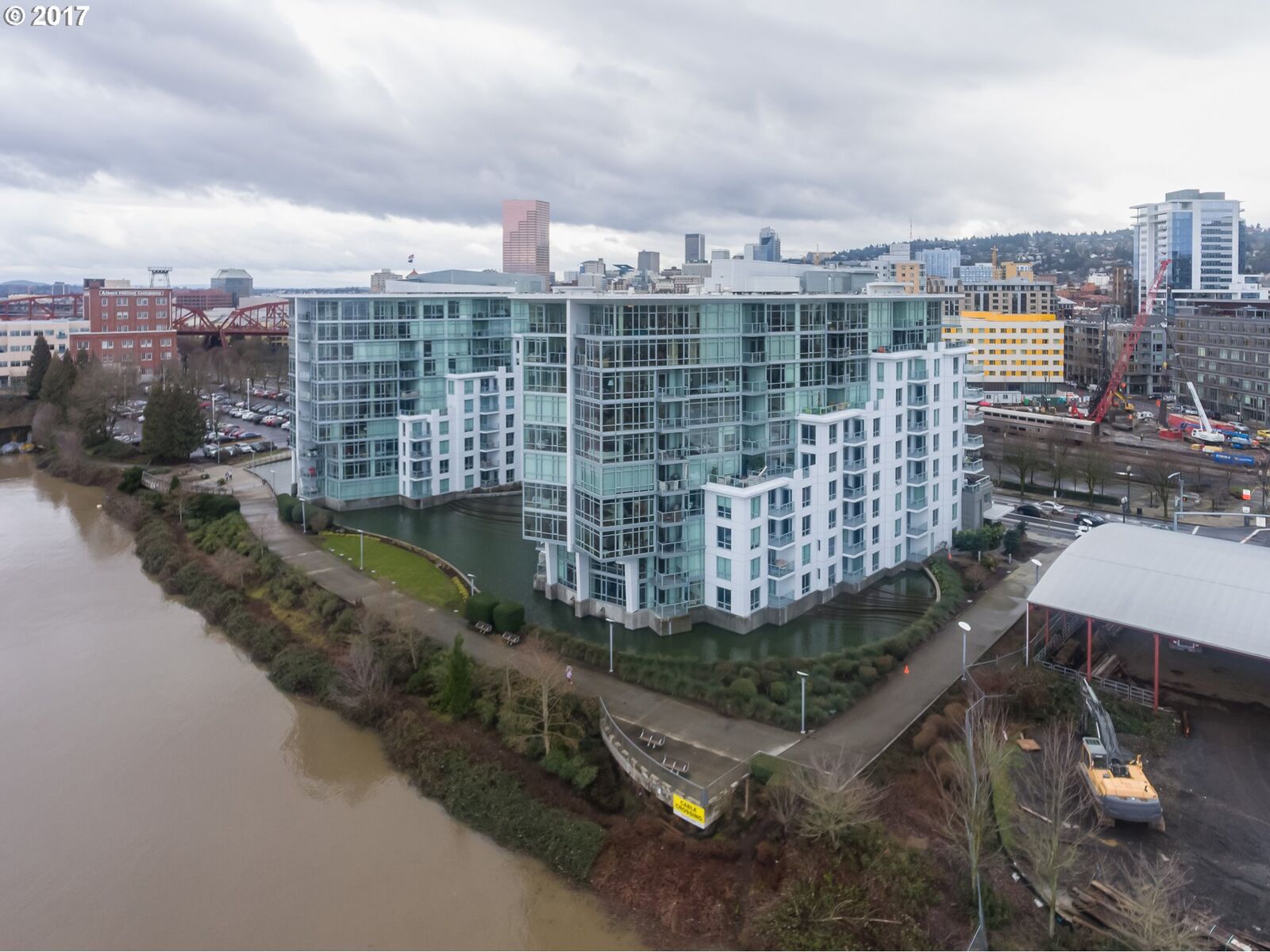 Property Photo:  1310 NW Naito Pkwy 607  OR 97209 