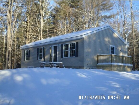 Property Photo:  59 Lower Cross Road  ME 04027 