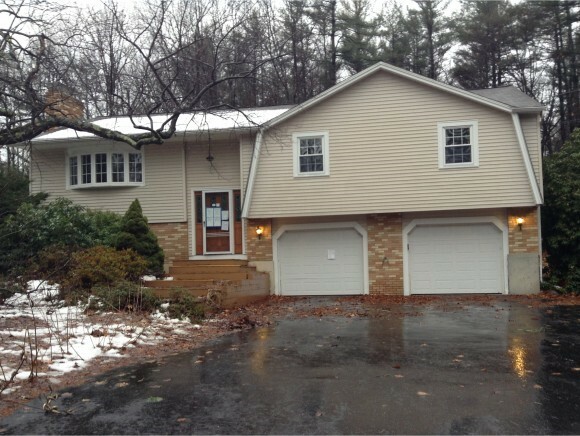 Property Photo: 18 Brookview Dr. NH 03038