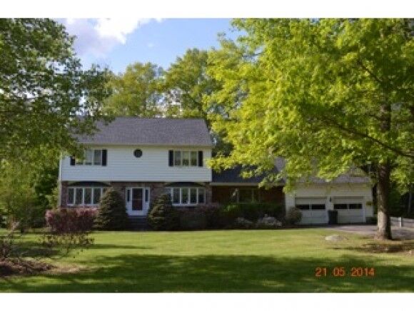 Property Photo: 10 Welch Road NH 03053