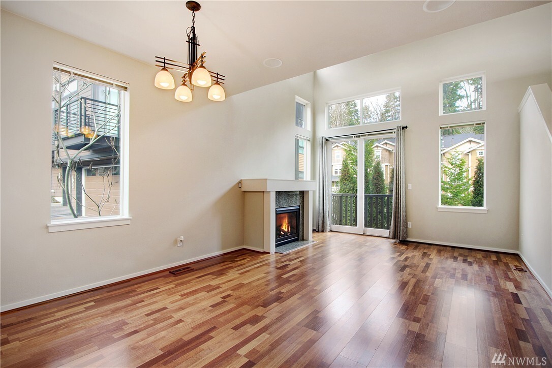 Property Photo: 178 Cougar Ridge Rd NW WA 98027