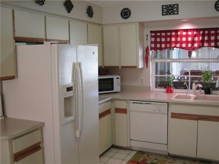 Property Photo: 3104 Meadow Run Drive FL 34293
