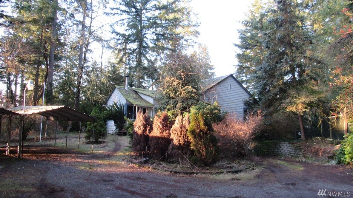 Property Photo:  10524 Butte Dr SW  WA 98498 