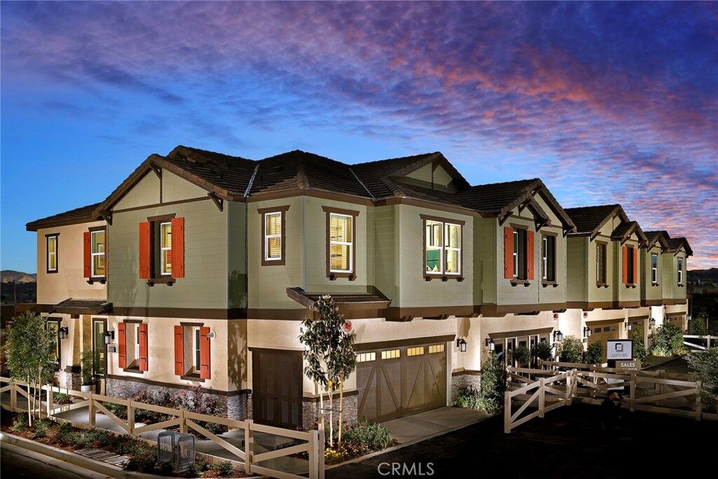 Property Photo: 22106 Barrington Way CA 91350