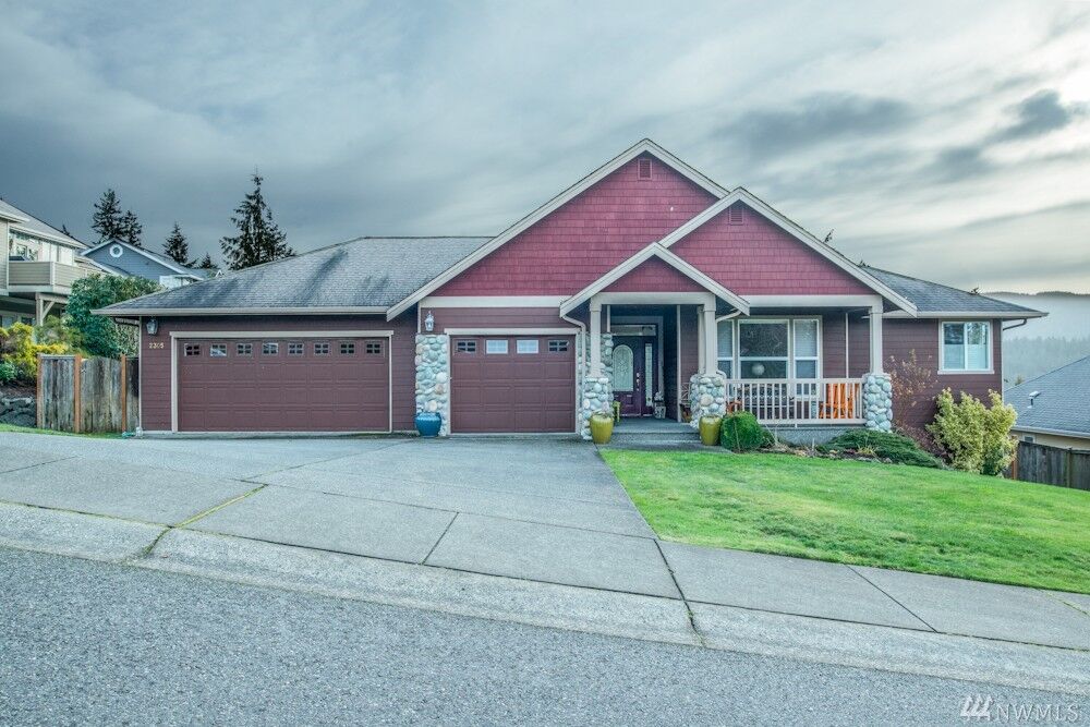 Property Photo:  2305 Hawk Wy  WA 98229 