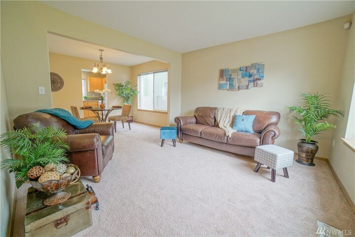 Property Photo:  9315 191st St E  WA 98375