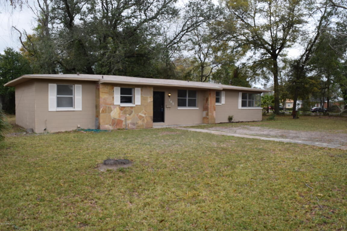 Property Photo:  765 Valley Forge Road  FL 32208 