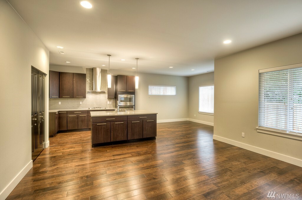 Property Photo: 18328 15th Place W 47 WA 98037