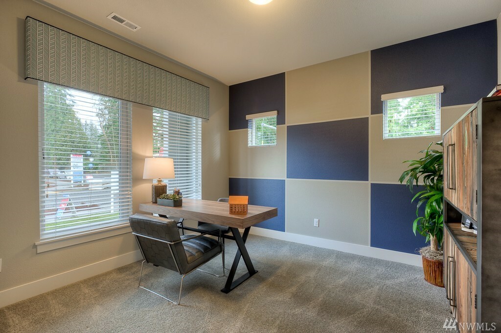 Property Photo: 1520 184th St SW 39 WA 98037