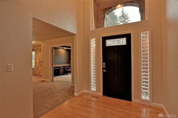 Property Photo: 2518 108th Ave SE WA 98258