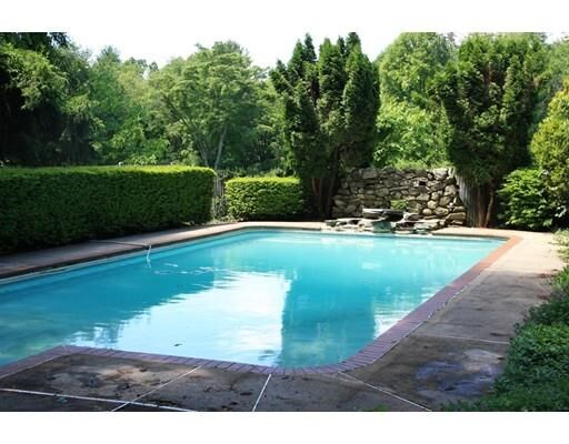 Property Photo:  121 Hidden Road  MA 01810 