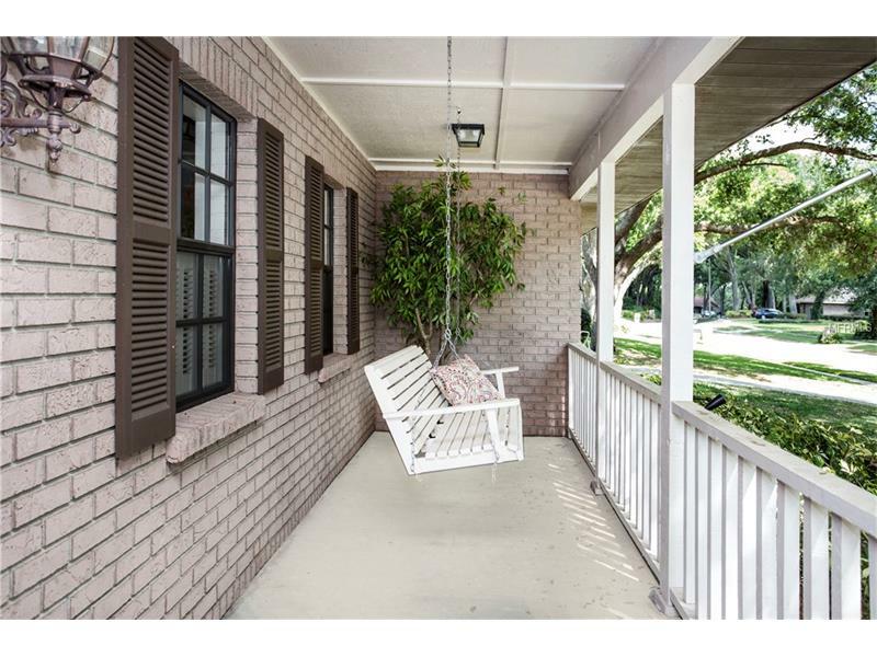 Property Photo: 2813 Fairway View Drive FL 33596