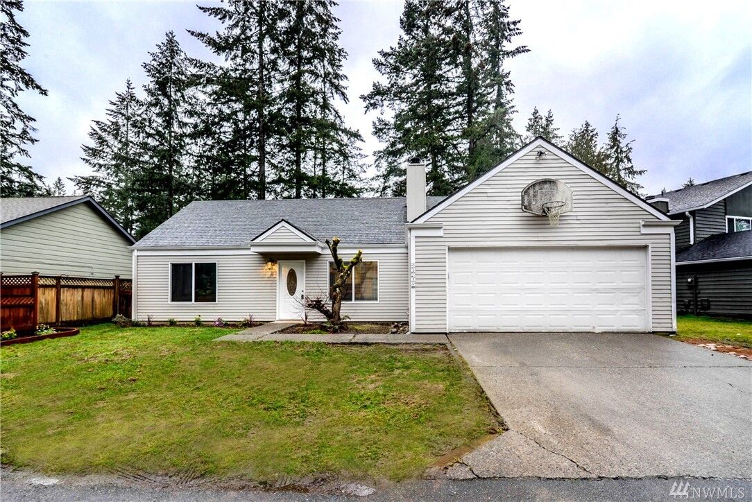 Property Photo:  26405 189th Ave SE  WA 98042 
