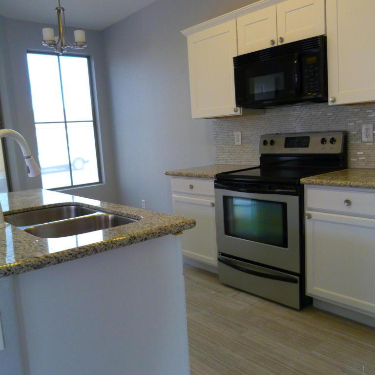 Property Photo: 5810 S 14th Street AZ 85040