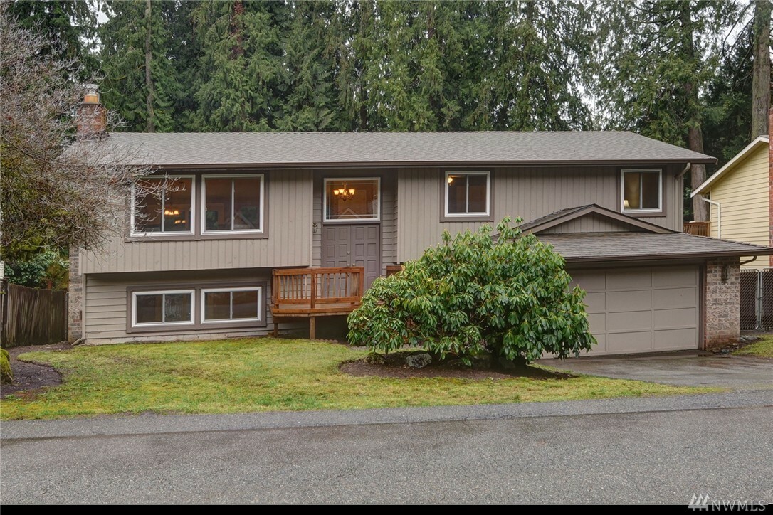 Property Photo:  19625 NE 165th St  WA 98077 