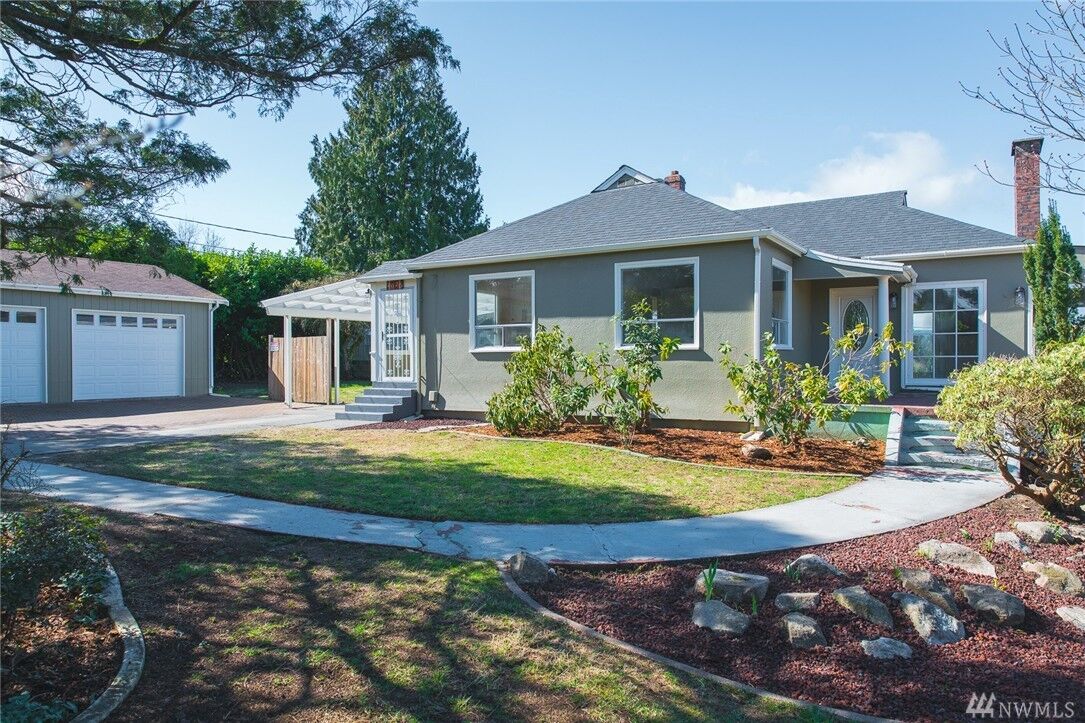 Property Photo: 2025 N Lafayette Avenue WA 98312