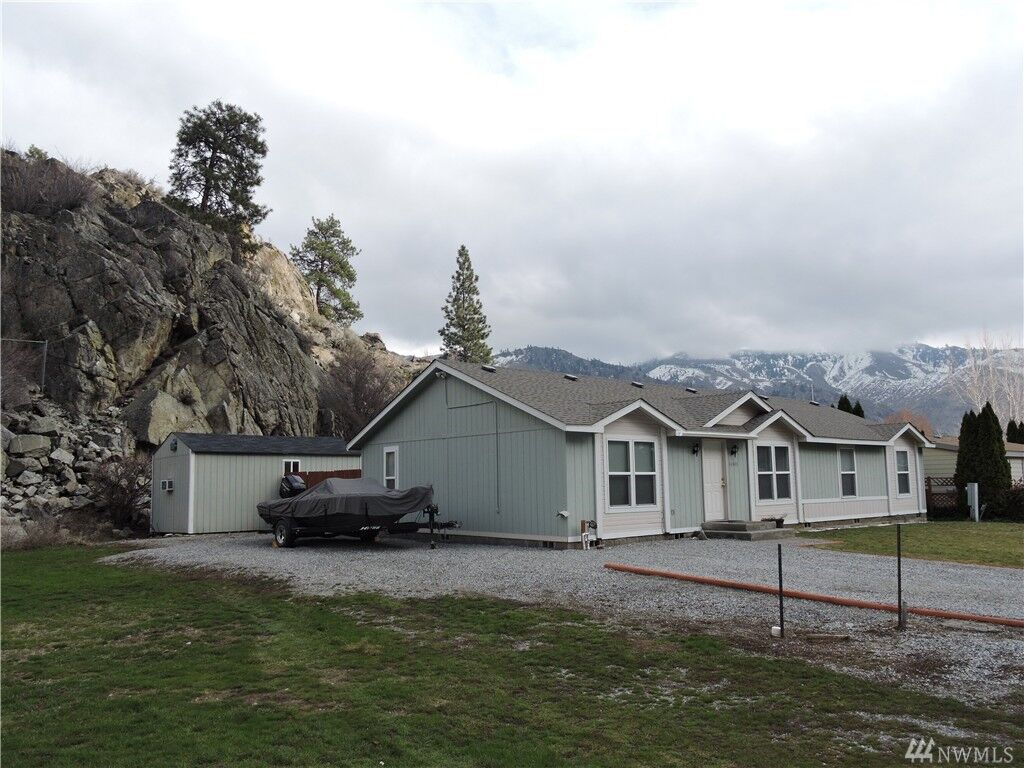 Property Photo: 14943 Golden Delicious Street WA 98822
