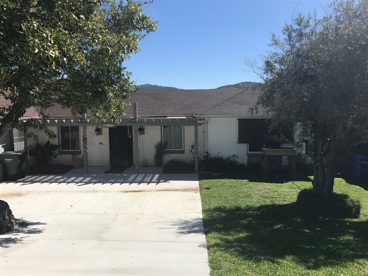 Property Photo:  939 W Ranch  CA 92078 