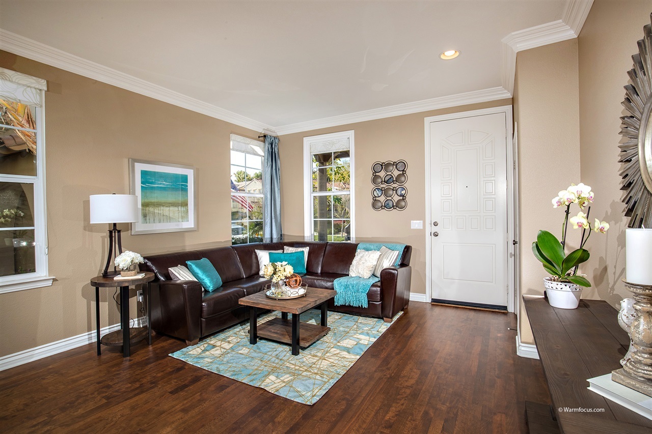 Property Photo: 2743 Ascot Ave CA 92009
