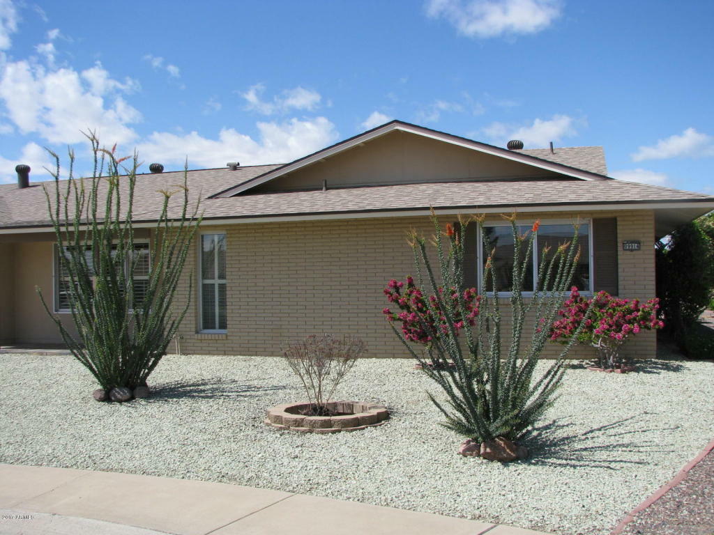 Property Photo:  9914 W Mescalero Court  AZ 85373 