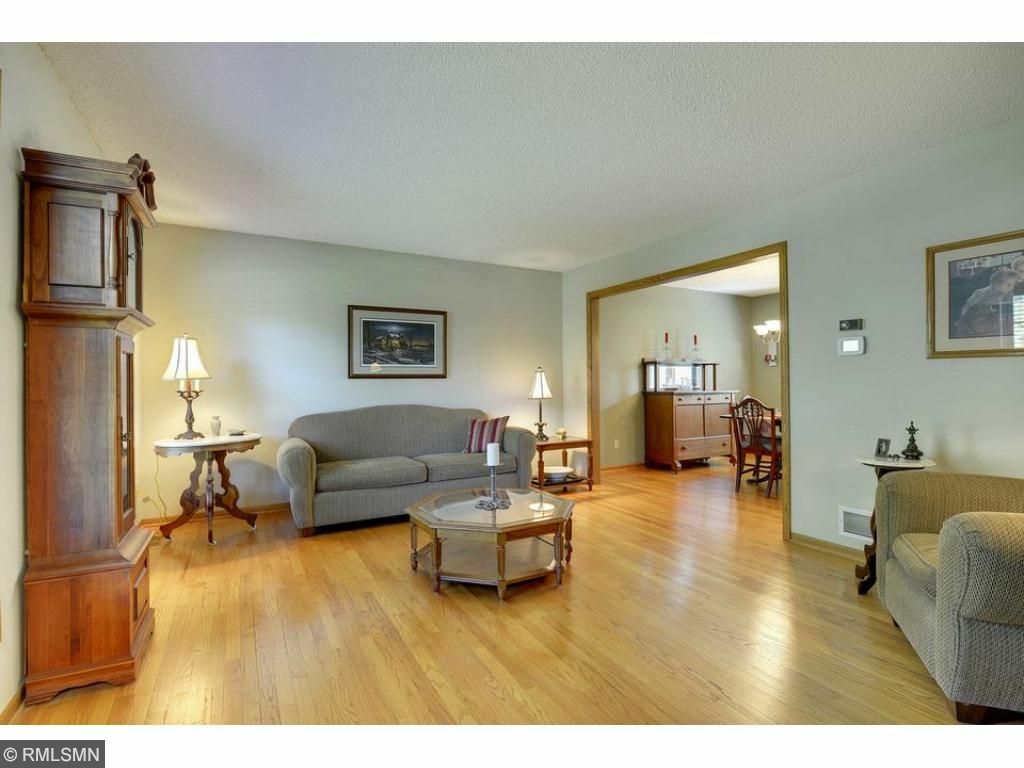 6884 Sand Ridge Road  Eden Prairie MN 55346 photo