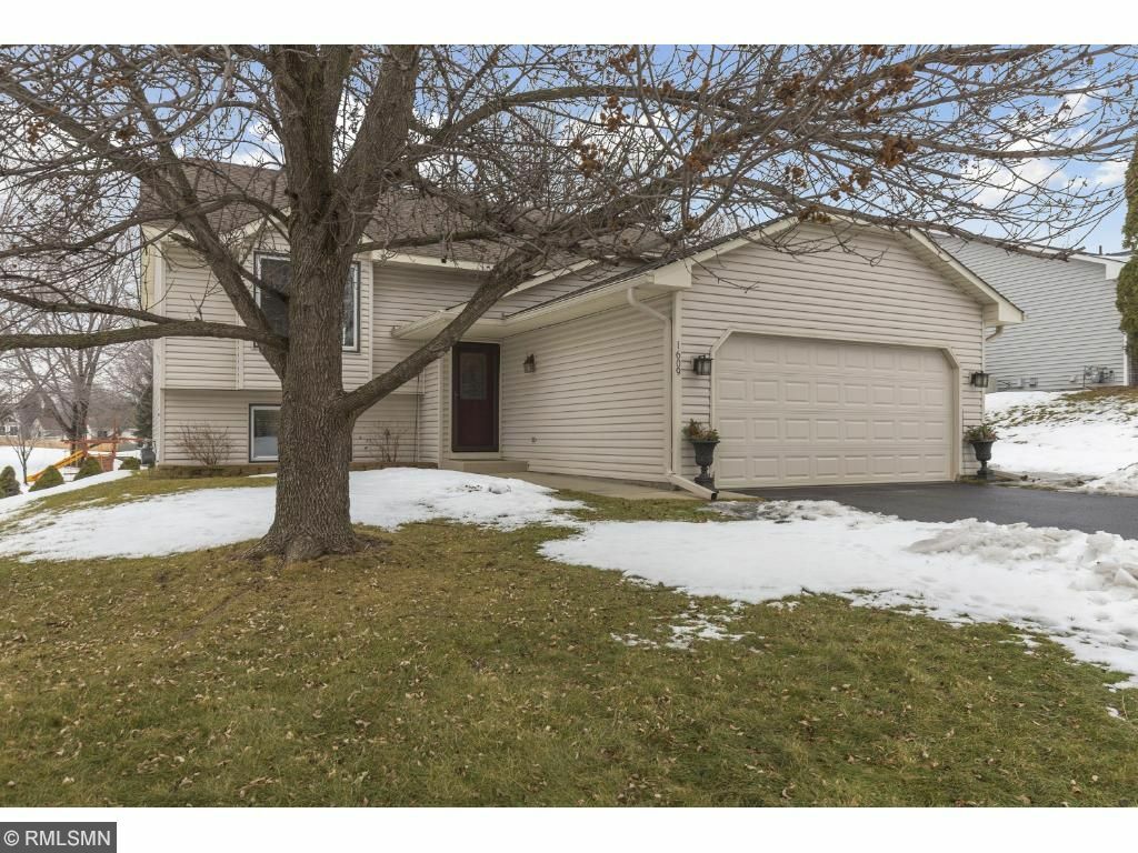 Property Photo: 1609 Pacific Avenue MN 55122