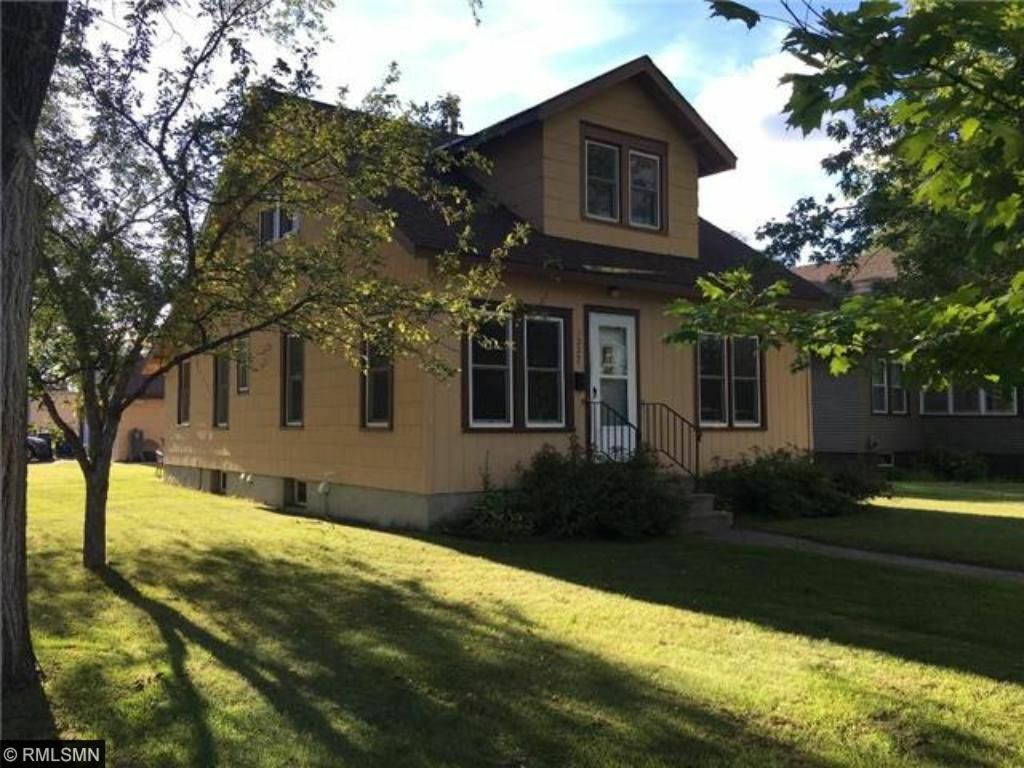 Property Photo:  1327 10th Avenue S  MN 56301 