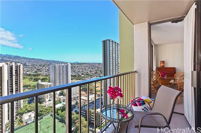 229 Paoakalani Avenue 2601  Honolulu HI 96815 photo