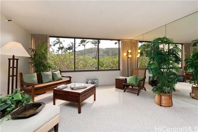 Property Photo:  555 Hahaione Street 1B  HI 96825 