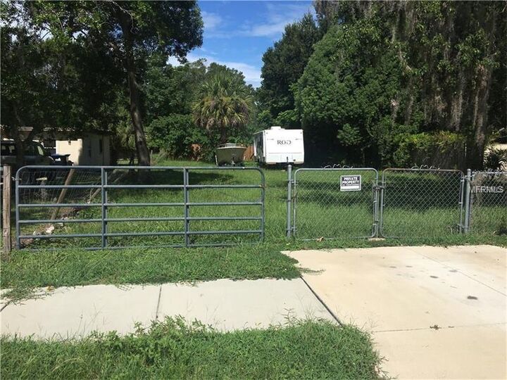 Property Photo:  4890 N Magnolia Avenue  FL 32792 