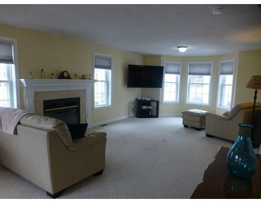 Property Photo:  17 Lilac Ln  MA 01607 