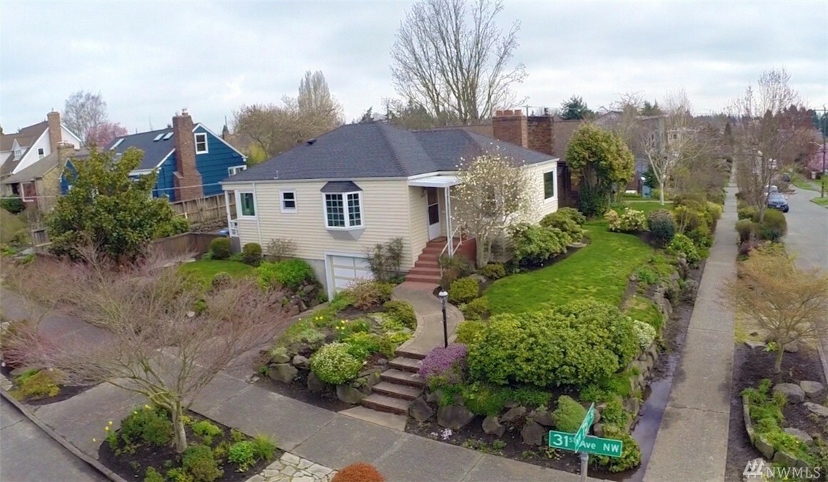 Property Photo:  3020 NW 75th St  WA 98117 