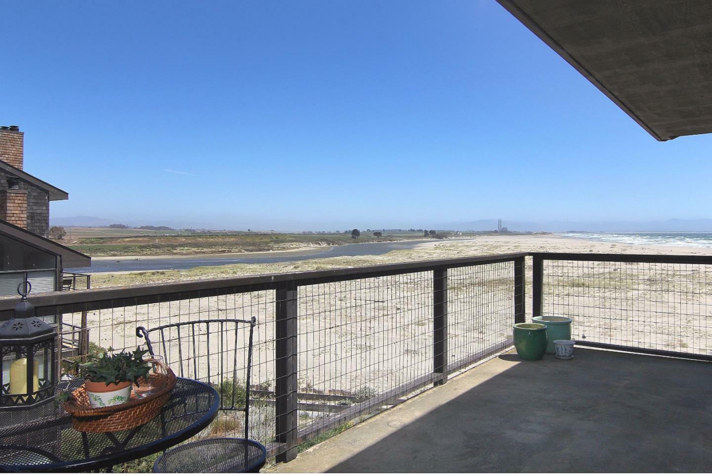 Property Photo:  41 Pelican Point  CA 95076 