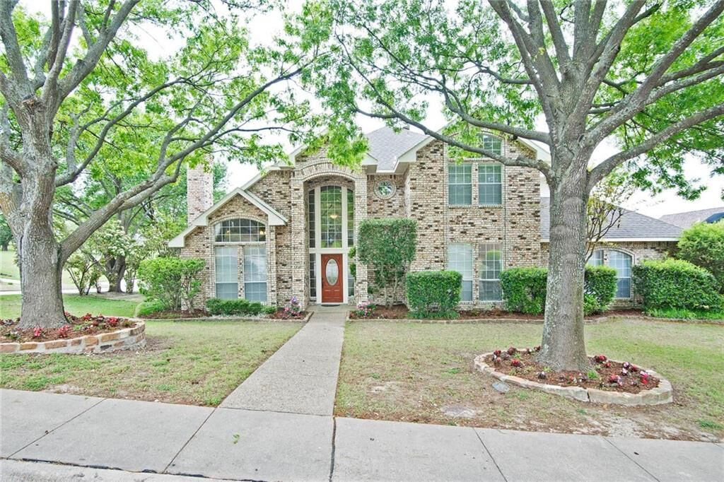 Property Photo: 1601 North Hills Drive TX 75087