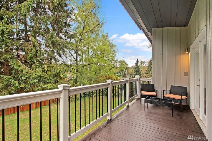 Property Photo: 3925 NE 110th St WA 98125